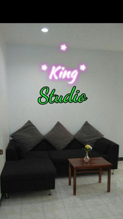 Studio With Aircon N Kitchen バンタオビーチ エクステリア 写真