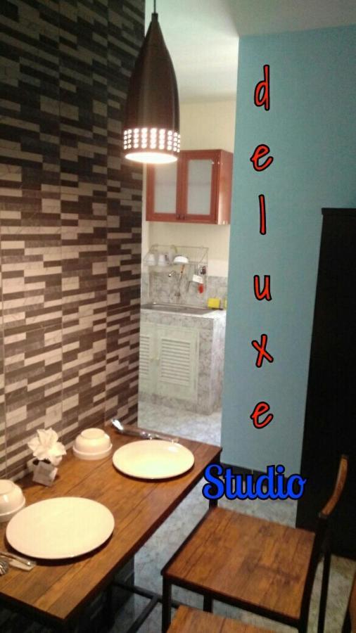 Studio With Aircon N Kitchen バンタオビーチ エクステリア 写真
